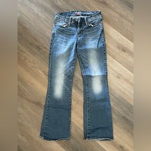 Women’s Denizen size 4 jeans